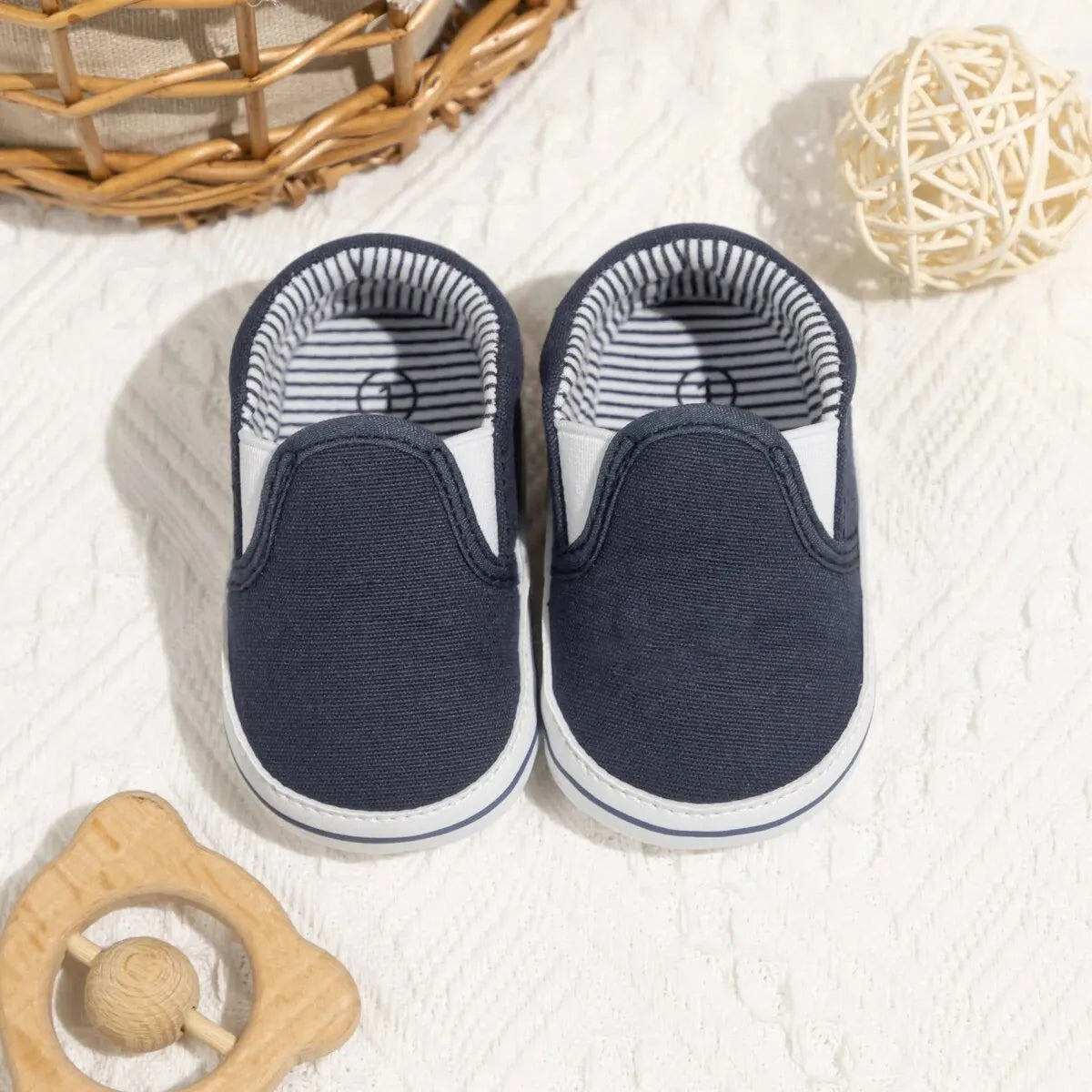 Meckior Casual Canvas Baby Shoes Strawberry Pattern Sleeve Mouth Toddler Anti-slip Soft Sole Newborn Infant Boy Girl Shoes