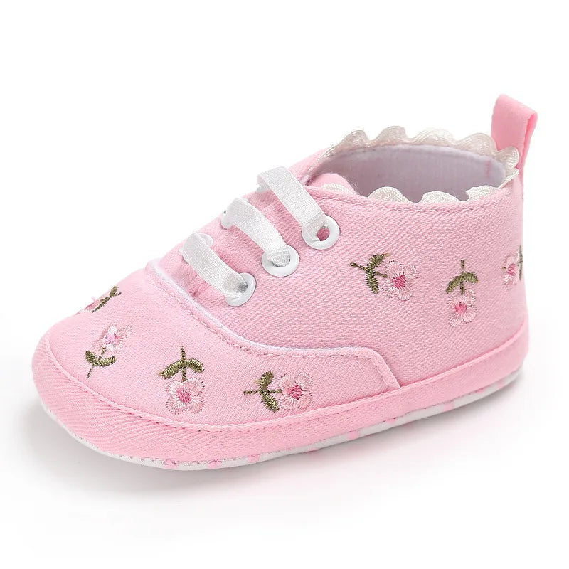 Spring Autumn Newborn Baby Girl Canvas Sneakers Soft Sole Girl Princess Shoes  Embroidered Lace Toddler First Walker Moccasins