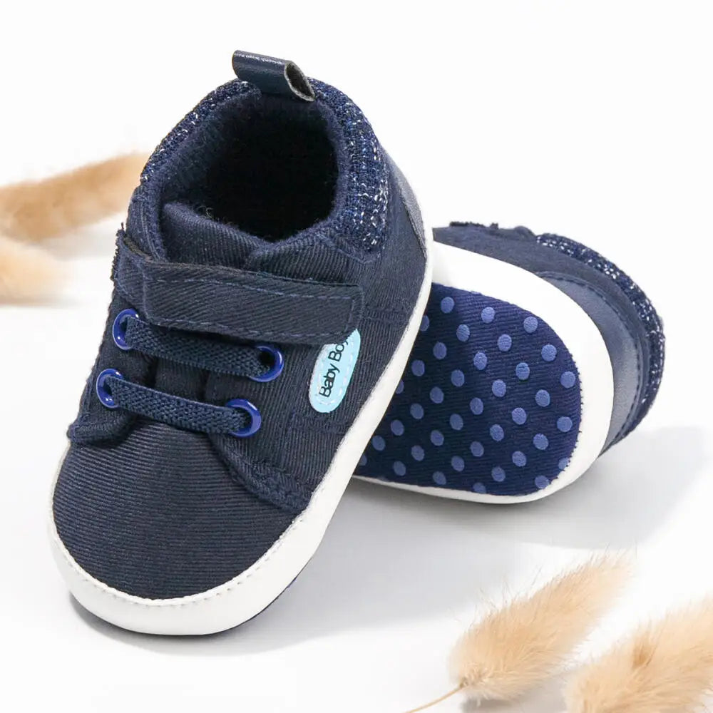 Newborn New Classic Baby Solid Color Canvas Shoes Casual Shoes Anti-slip Soft Cotton Soles Baby Sneakers First Day Toddler Shoes