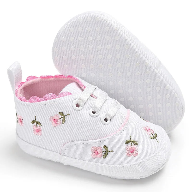 Spring Autumn Newborn Baby Girl Canvas Sneakers Soft Sole Girl Princess Shoes  Embroidered Lace Toddler First Walker Moccasins