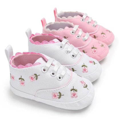 Spring Autumn Newborn Baby Girl Canvas Sneakers Soft Sole Girl Princess Shoes  Embroidered Lace Toddler First Walker Moccasins