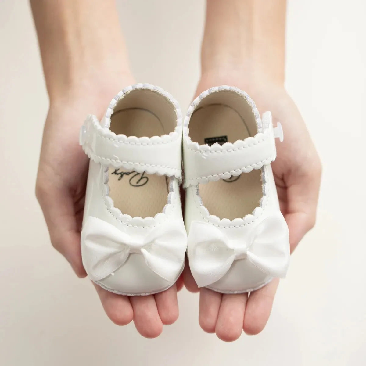 Meckior Classic PU Leather Girl Baby Shoes Bowknot Princess Flat Non-Slip Cotton Bottom Walking Newborn Crib Dress Shoes 0-18M