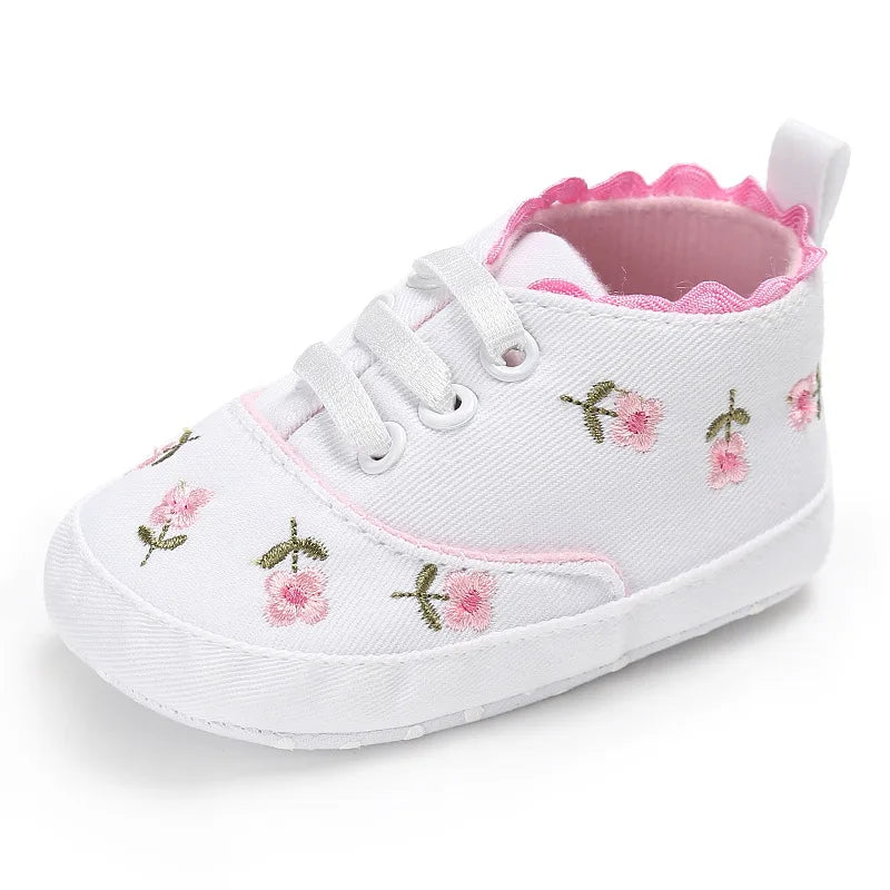 Spring Autumn Newborn Baby Girl Canvas Sneakers Soft Sole Girl Princess Shoes  Embroidered Lace Toddler First Walker Moccasins