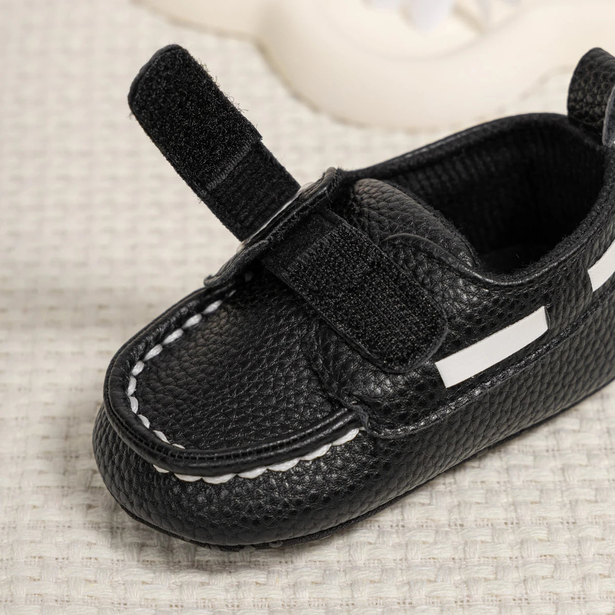 New Unisex Leather Shoes Anti-slip Soft Bottom Baby Boys and Girls Casual Shoes Newborn Toddler First Walkers Crib Shoes 0-18M