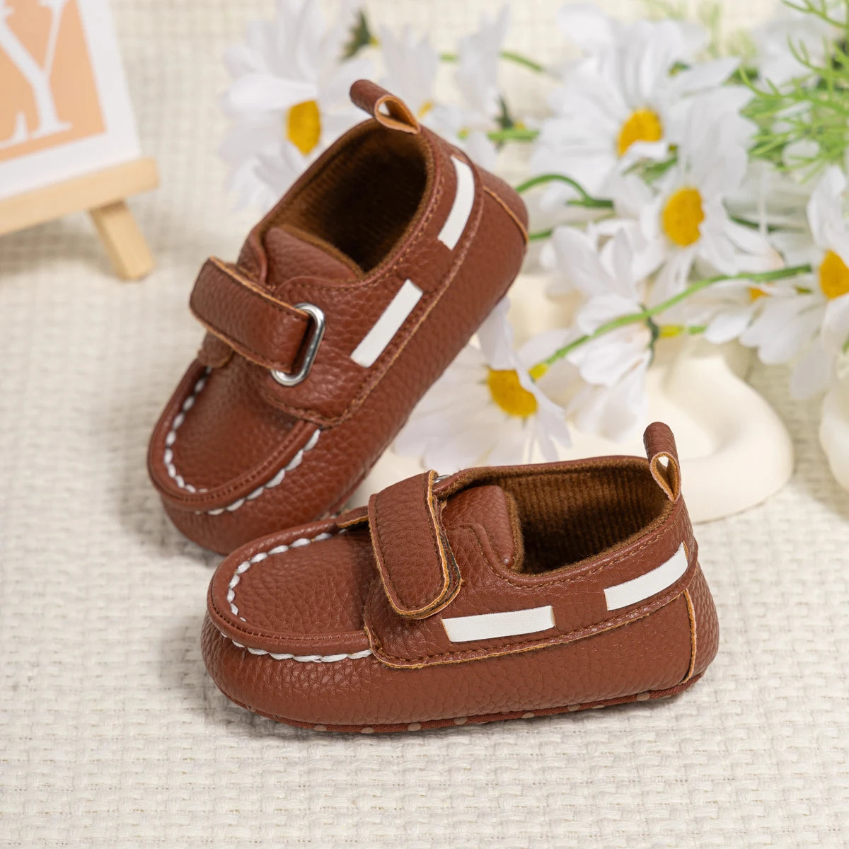 New Unisex Leather Shoes Anti-slip Soft Bottom Baby Boys and Girls Casual Shoes Newborn Toddler First Walkers Crib Shoes 0-18M