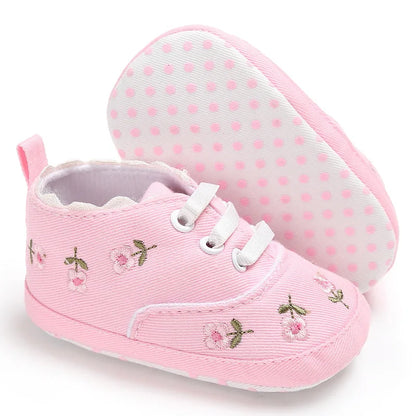 Spring Autumn Newborn Baby Girl Canvas Sneakers Soft Sole Girl Princess Shoes  Embroidered Lace Toddler First Walker Moccasins